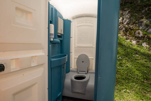 Portable Toilet Options We Offer in Guin, AL